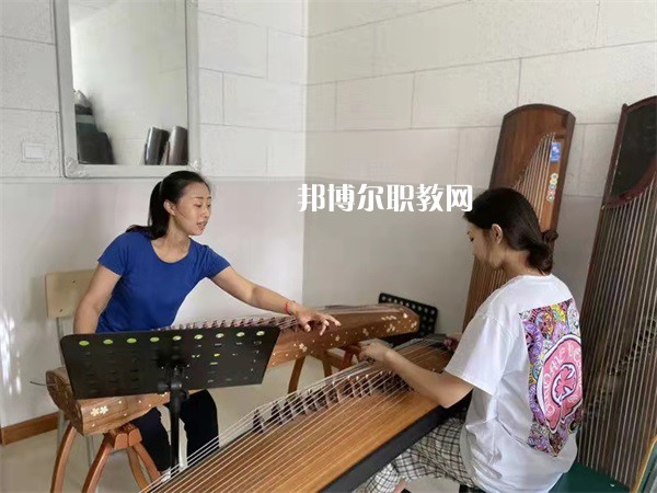唐山藝術(shù)學(xué)校2022年報名條件、招生要求、招生對象