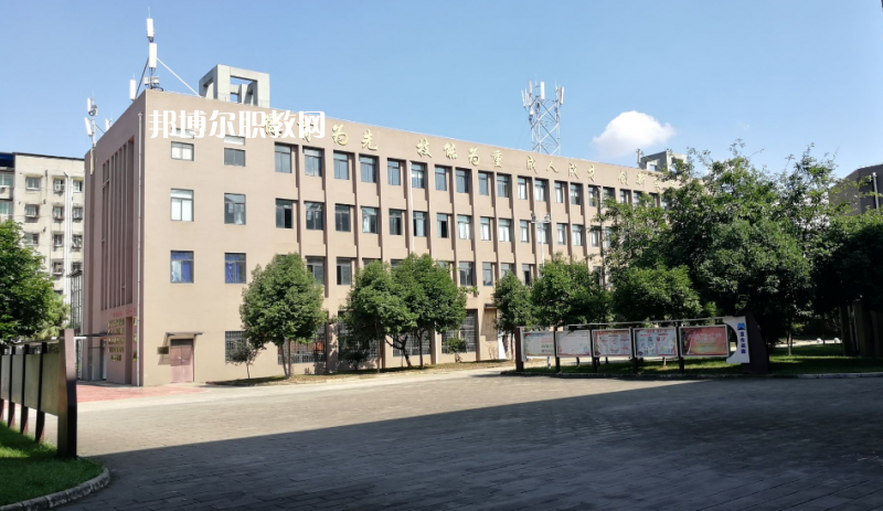德陽安裝技師學(xué)院2022年報名條件、招生要求、招生對象