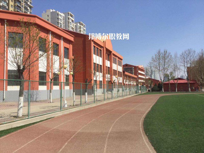 秦皇島渤?？萍贾械葘I(yè)學校2022年招生簡章