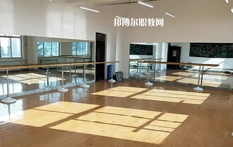 甘肅東方航空高鐵學(xué)校2022年報(bào)名條件、招生要求、招生對(duì)象 