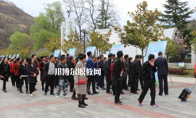 康縣職業(yè)技術(shù)學(xué)校2022年學(xué)費(fèi)、收費(fèi)多少