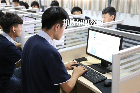 石家莊財經(jīng)商貿(mào)學(xué)校2022年報名條件、招生要求、招生對象