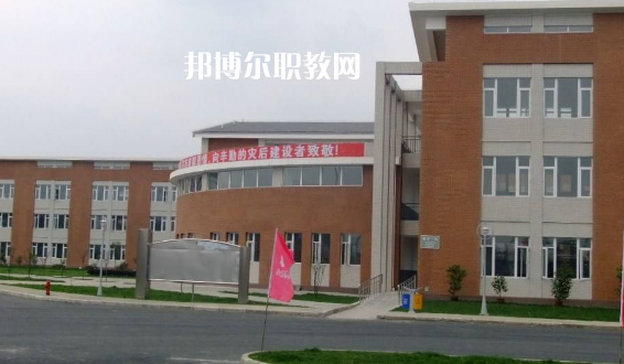 四川什邡職業(yè)中專學(xué)校2022年報(bào)名條件、招生要求、招生對(duì)象