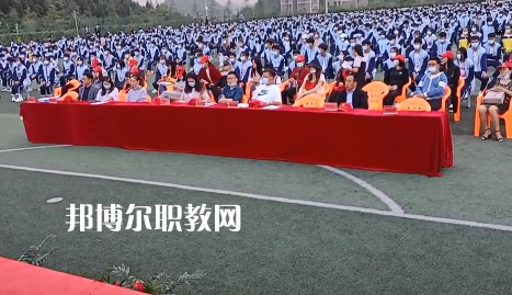 六盤水鐘山區(qū)職業(yè)技術(shù)學(xué)校2022年報(bào)名條件、招生要求、招生對象