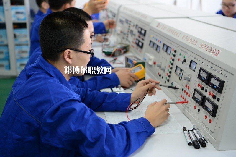 唐山建筑工程學(xué)校2022年報(bào)名條件、招生要求、招生對(duì)象