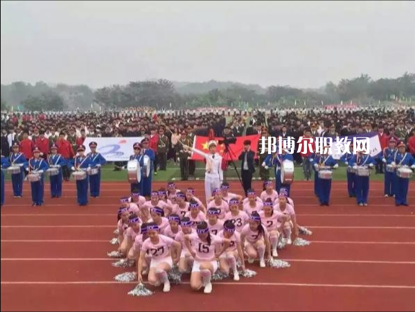 長安汽車(集團)有限責任公司技工學校2022年學費、收費多少