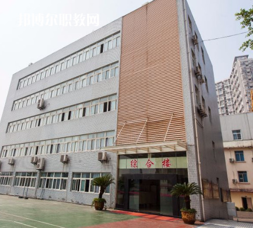 重慶工業(yè)學(xué)校2022年報(bào)名條件、招生要求、招生對(duì)象