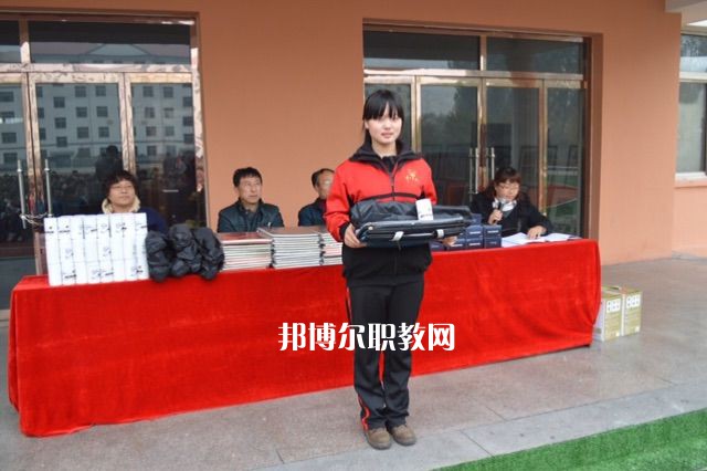 秦皇島奇石藝術(shù)學(xué)校2022年報名條件、招生要求、招生對象