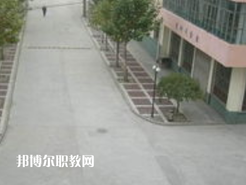 蘭州鐵路機(jī)械學(xué)校2022年報(bào)名條件、招生要求、招生對象