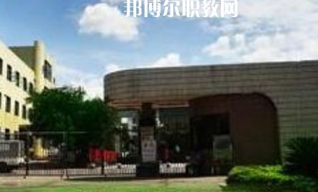 西昌第一職業(yè)技術(shù)中學(xué)2022年報(bào)名條件、招生要求、招生對(duì)象
