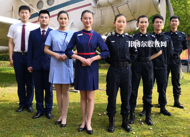 保定技師學(xué)院2022年報(bào)名條件、招生要求、招生對(duì)象