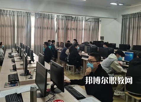 江蘇省盱眙中等專業(yè)學校2022年學費、收費多少