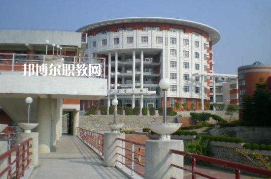 汕頭經(jīng)貿(mào)職業(yè)技術(shù)學(xué)校2022年招生辦聯(lián)系電話(huà)