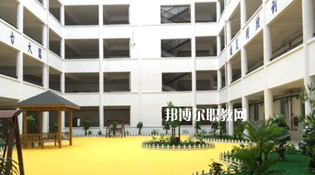黔東南州德才科技職業(yè)學(xué)校怎么樣、好不好