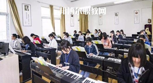 渦陽(yáng)縣科技學(xué)校2022年報(bào)名條件、招生要求、招生對(duì)象