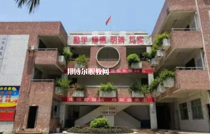 佛山騰飛技工學(xué)校2022年報(bào)名條件、招生要求、招生對(duì)象