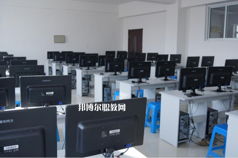 石家莊萬搏中等專業(yè)學(xué)校2022年報名條件、招生要求、招生對象