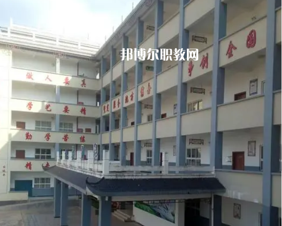 榕江縣中等職業(yè)學(xué)校2022年報(bào)名條件、招生要求、招生對(duì)象
