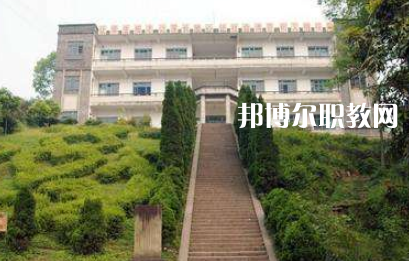 保山市昌寧縣職業(yè)技術(shù)學(xué)校2022年報名條件、招生要求、招生對象