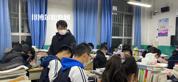 張家口華溢中等專業(yè)學(xué)校2022年學(xué)費(fèi)、收費(fèi)多少