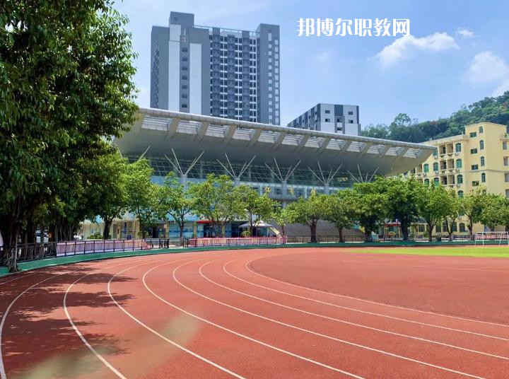 龍陵縣職業(yè)高級中學(xué)2022年學(xué)費(fèi)、收費(fèi)多少