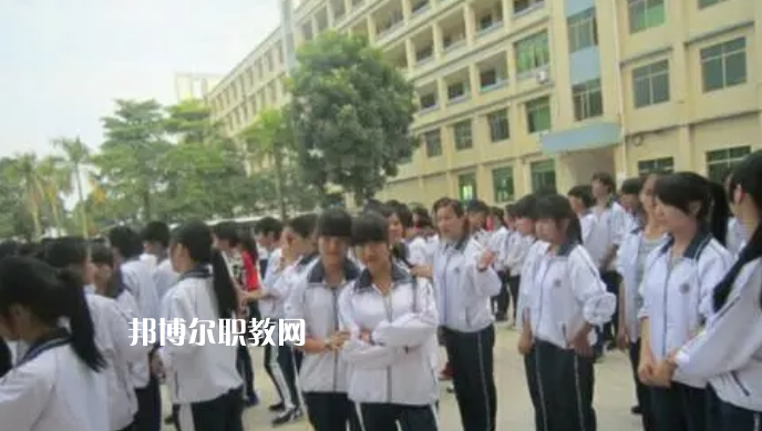 高州第一技工學(xué)校2022年報名條件、招生要求、招生對象