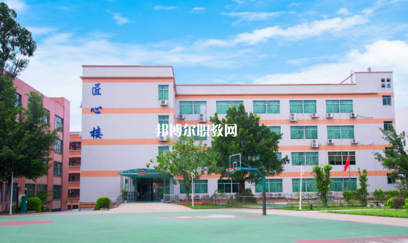 寧洱縣職業(yè)高級(jí)中學(xué)2022年報(bào)名條件、招生要求、招生對(duì)象