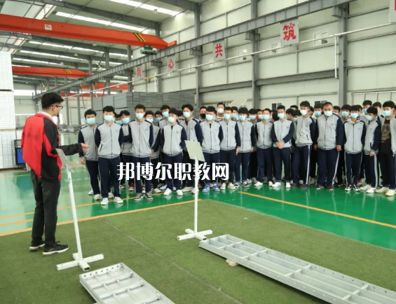 邯鄲建筑工程中專學(xué)校2022年報名條件、招生要求、招生對象