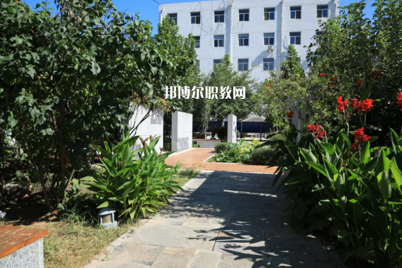 保定市第二職業(yè)中學(xué)2022年學(xué)費(fèi)、收費(fèi)多少