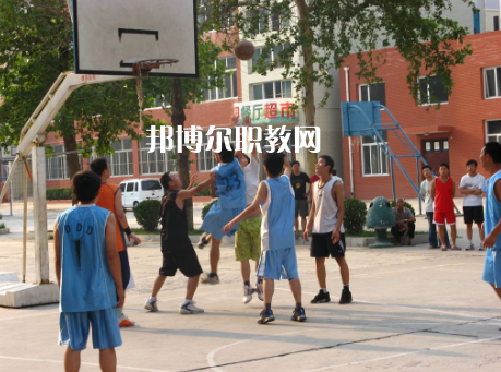 華寧縣職業(yè)高級中學(xué)2022年學(xué)費(fèi)、收費(fèi)多少