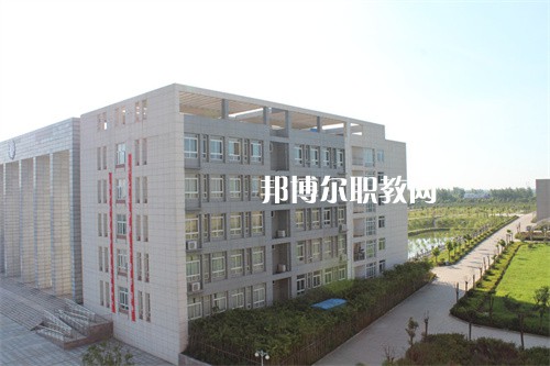 安徽六安技師學(xué)院2022年學(xué)費、收費多少