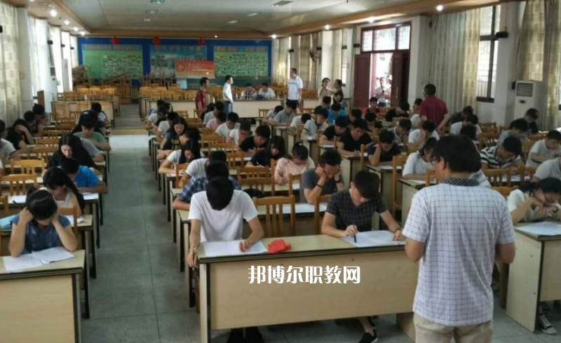 陸豐技工學(xué)校2022年報(bào)名條件、招生要求、招生對(duì)象