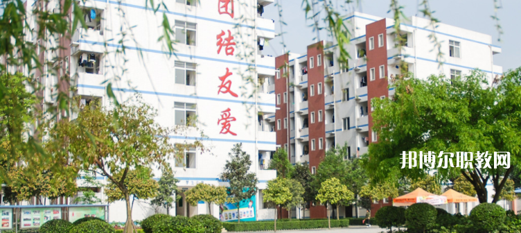成都指南針職業(yè)技術(shù)學(xué)校怎么樣、好不好