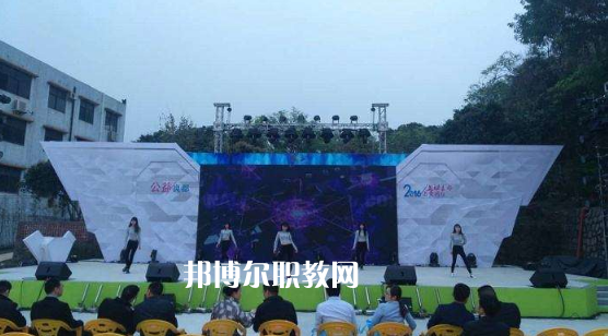 內(nèi)江市川威技工學(xué)校2022年報名條件、招生要求、招生對象