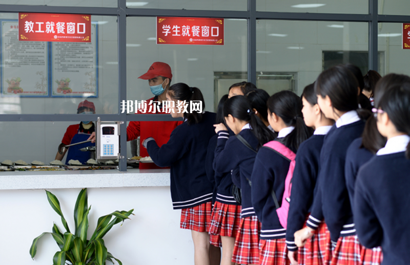 珠海工貿(mào)技工學(xué)校2022年報(bào)名條件、招生要求、招生對(duì)象 