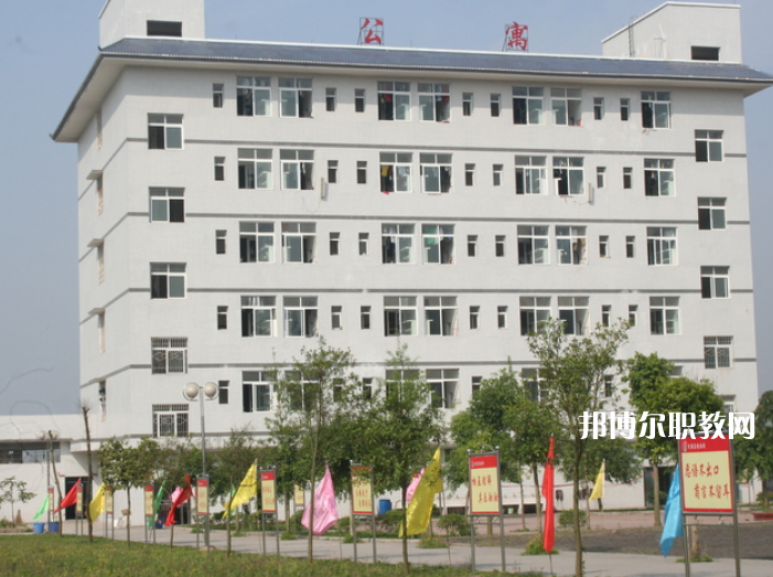 廣安武勝嘉陵職業(yè)技術(shù)學(xué)校2022年報(bào)名條件、招生要求、招生對(duì)象