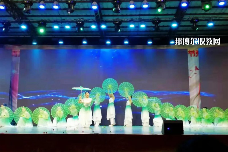 肇慶商務(wù)技工學(xué)校2022年學(xué)費(fèi)、收費(fèi)多少