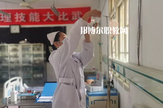 臺(tái)州護(hù)士學(xué)校2022年報(bào)名條件、招生要求、招生對(duì)象