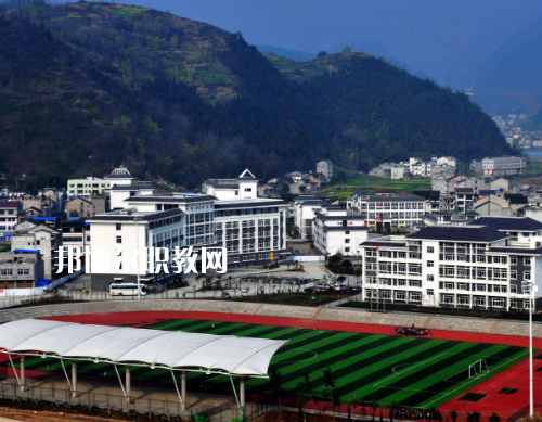 重慶巫溪職業(yè)教育中心2022年報名條件、招生要求、招生對象