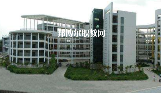 成都中醫(yī)藥大學附屬學校龍泉校區(qū)怎么樣、好不好