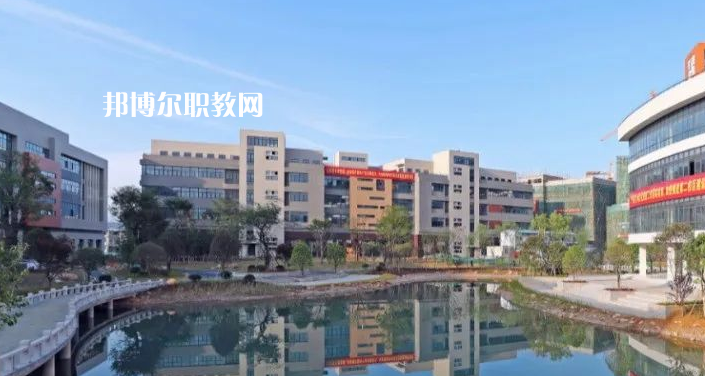 黔東南技師學(xué)院2022年報名條件、招生要求、招生對象