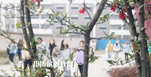 南充工貿(mào)科技職業(yè)學(xué)校2022年報名條件、招生要求、招生對象