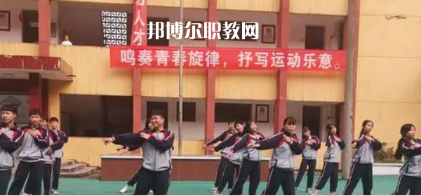 瀘州市天樺職業(yè)技術(shù)學校2022年報名條件、招生要求、招生對象