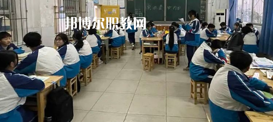 四川瀘州市江南職業(yè)中學(xué)校2022年報名條件、招生要求、招生對象