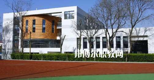 山東省青島衛(wèi)生學(xué)校2022年報名條件、招生要求、招生對象