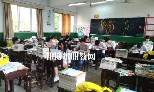 湘潭縣就業(yè)職業(yè)技術(shù)學(xué)校2022年報名條件、招生要求、招生對象