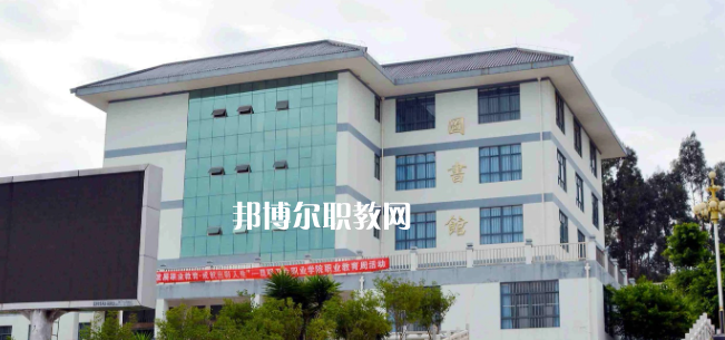 昆明衛(wèi)生職業(yè)學(xué)院2022年是幾專(zhuān)