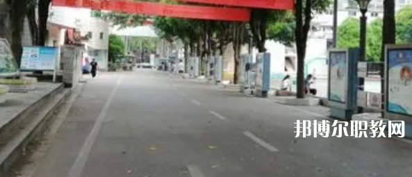 柳州機(jī)電工業(yè)學(xué)校2022年報(bào)名條件、招生要求、招生對(duì)象