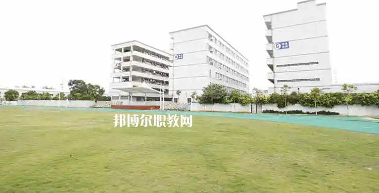 廣州金領(lǐng)技工學(xué)校2022年報名條件、招生要求、招生對象