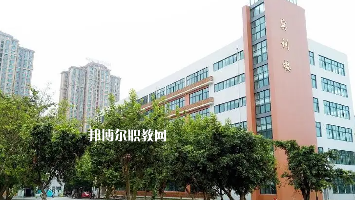 成都財政貿易學校2022年網(wǎng)站網(wǎng)址